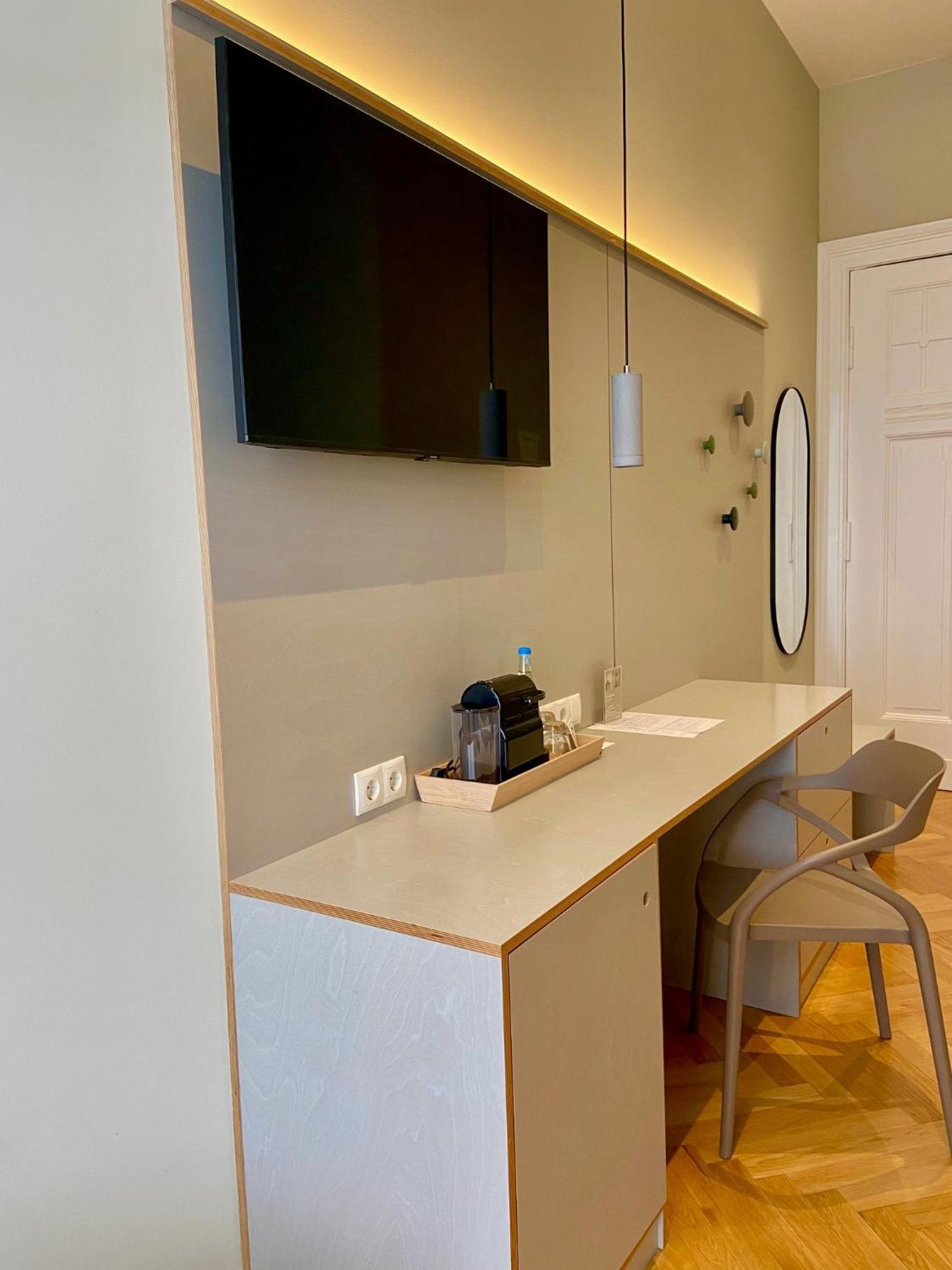 Hotel 38 Berlin Bagian luar foto