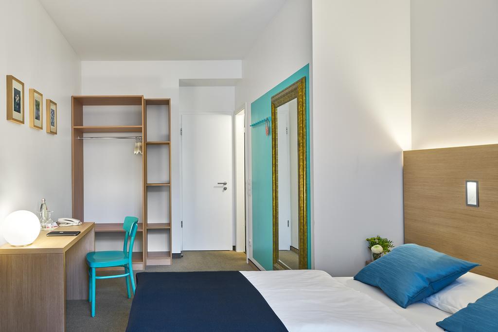 Hotel 38 Berlin Bagian luar foto