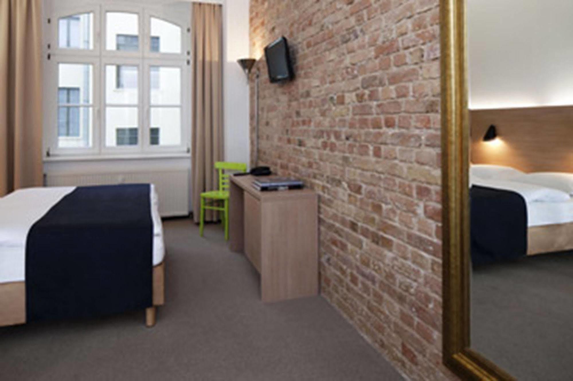 Hotel 38 Berlin Bagian luar foto